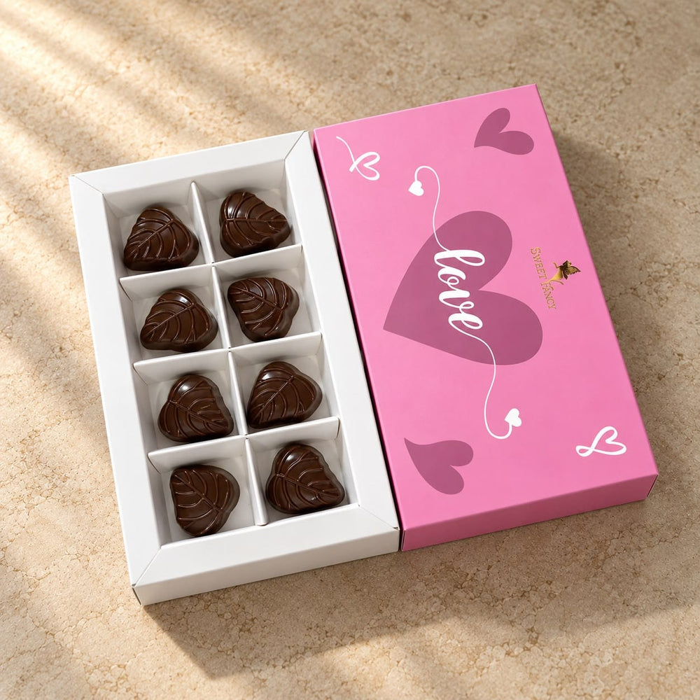 Blooms & Gifts Love at First Bite
