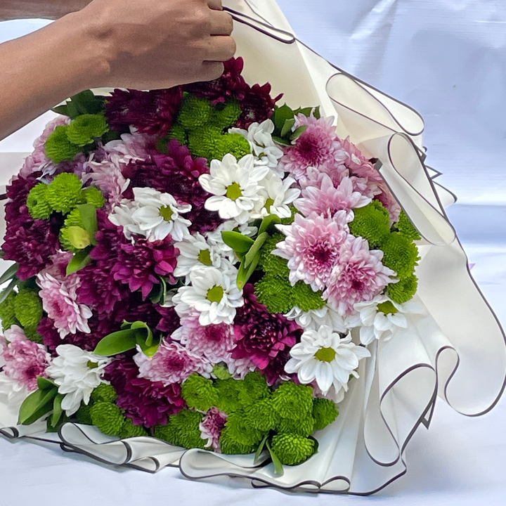 Blooms & Gifts Mon Jardin Mums Arrangement