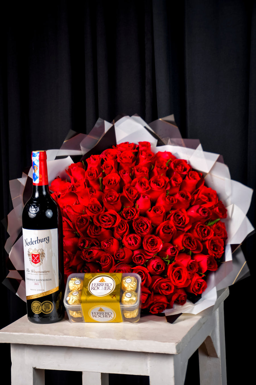 Blooms & Gifts Rose finesse combo