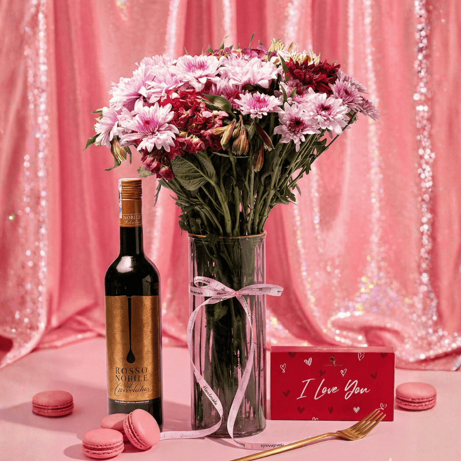 Blooms & Gifts Roso Nobile Vase