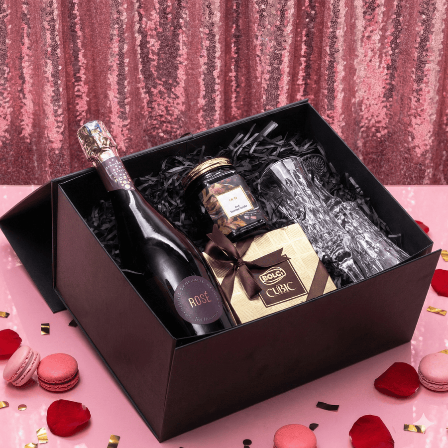 Blooms & Gifts Sip & Swoon Box