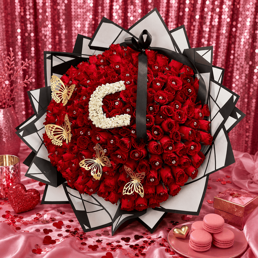 Blooms & Gifts The Famous Red Rose Choice, 100 Plus Red Roses with Personalised Initial