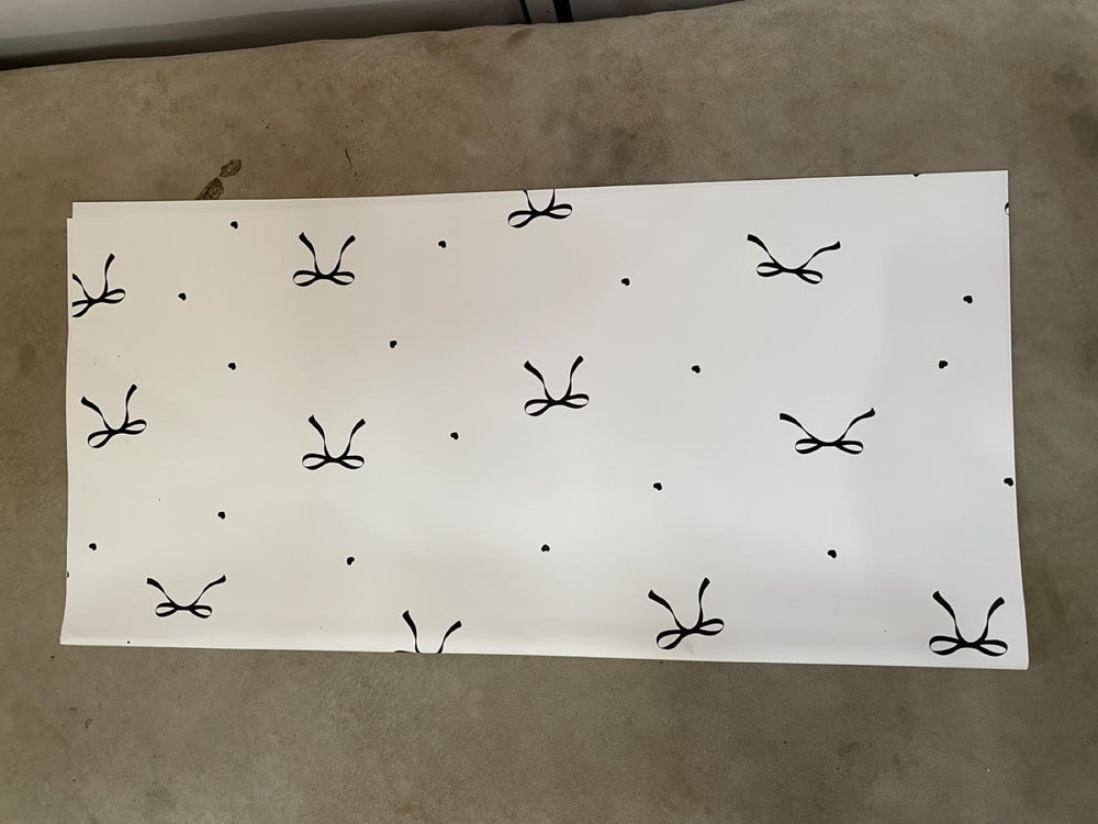 Blooms & Gifts White Black Bow Wrap